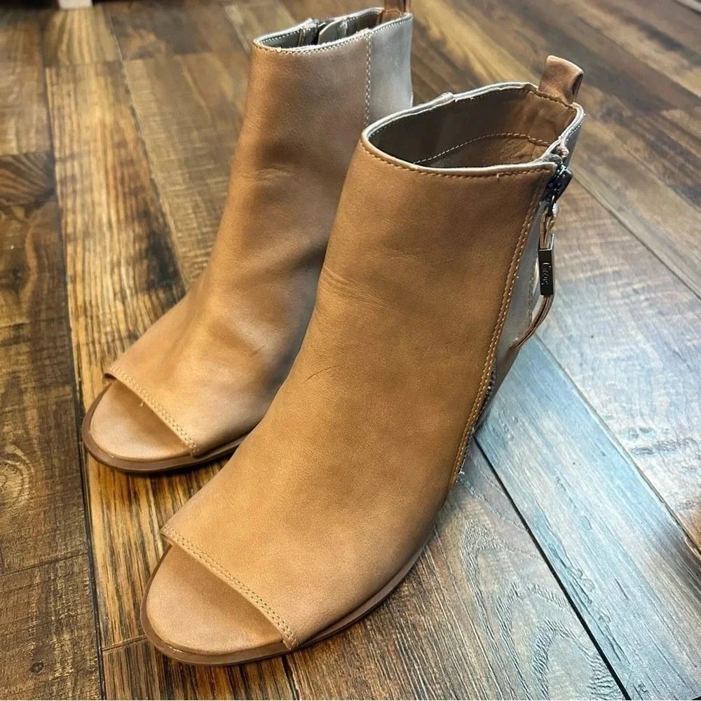 Circus by Sam Edelman Kammi Open Toe Bootie Women’s 8M Light Tan/Khaki EUC‎